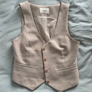 Wilfred Light Blush Tailored Button Vest